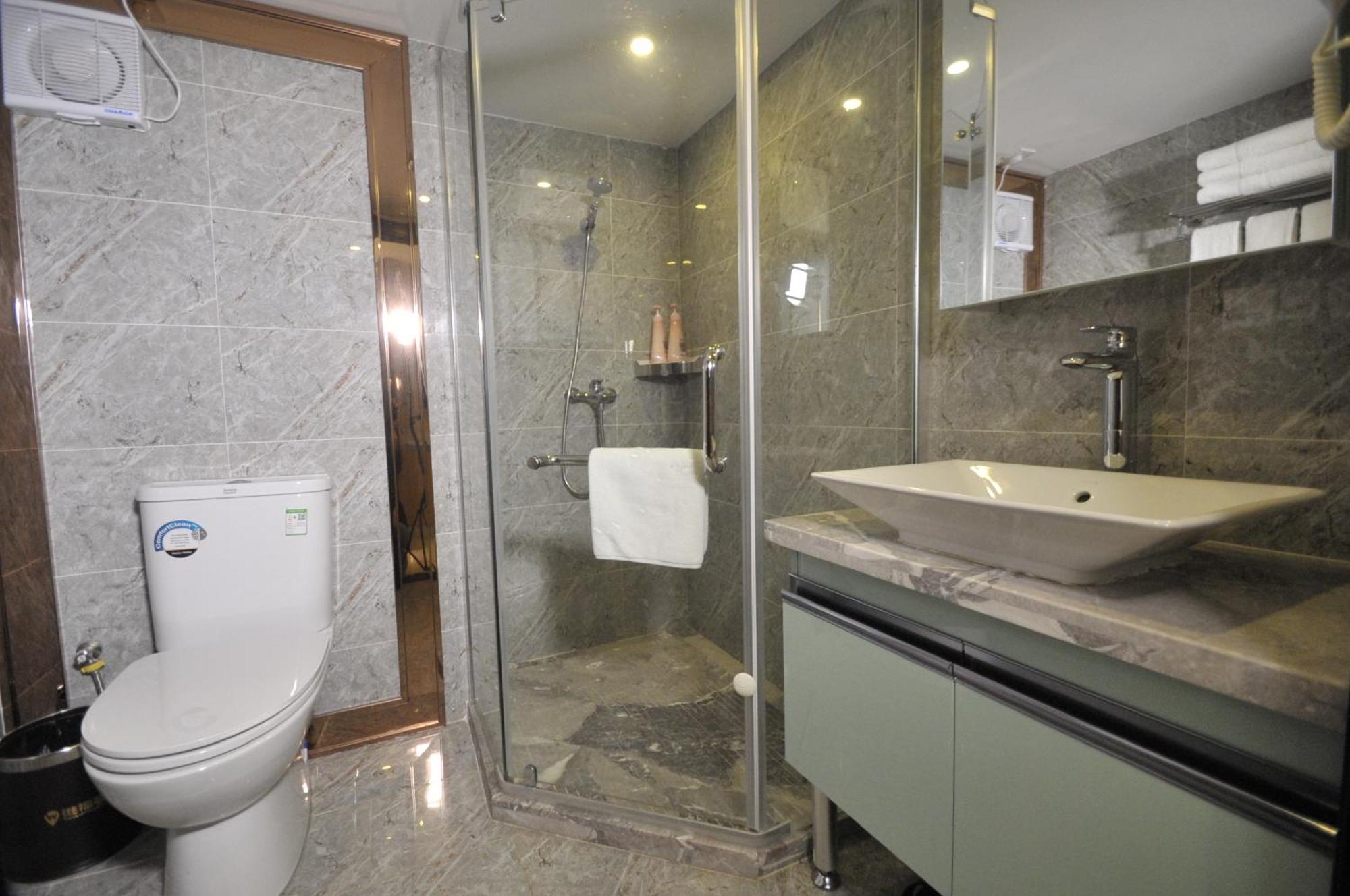 Waifiden Duplex Hotel Apartment Zhongyong Jinyu Branch-Free Shuttle Bus During The Canton Fair Exterior photo