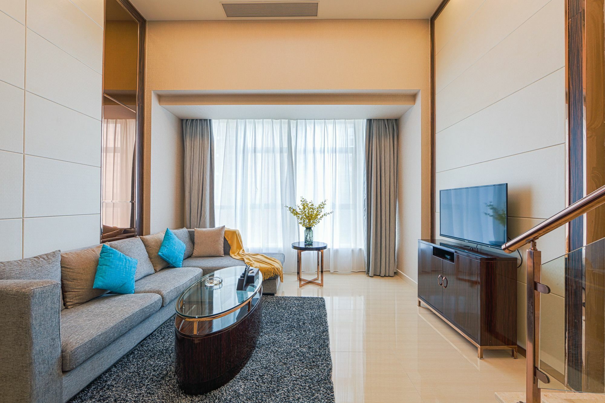 Waifiden Duplex Hotel Apartment Zhongyong Jinyu Branch-Free Shuttle Bus During The Canton Fair Exterior photo